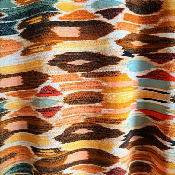 Colorful Geometric Patterned Tunic - Picture 2 of 3